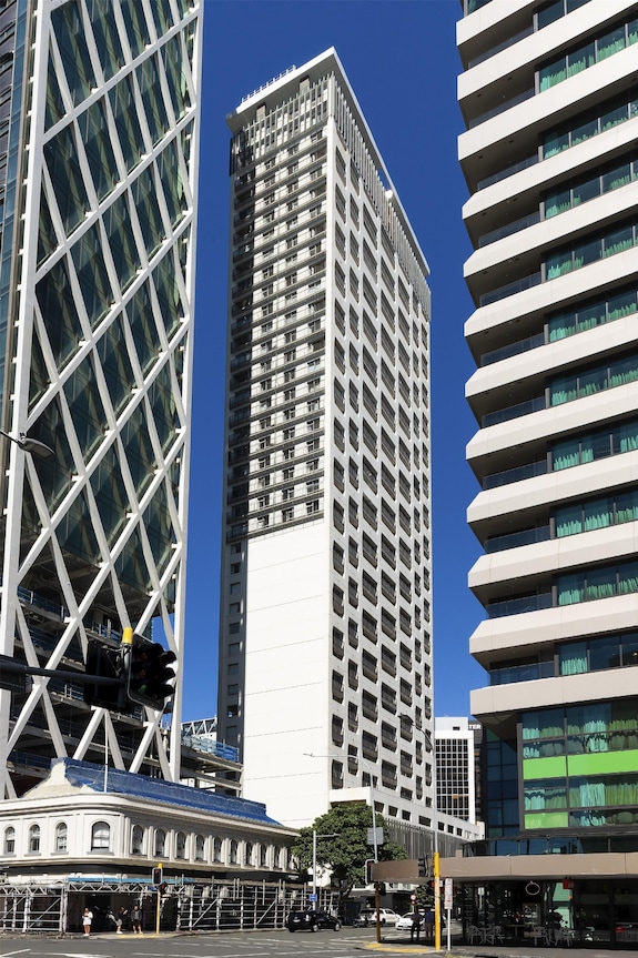 Auckland Harbour Suites