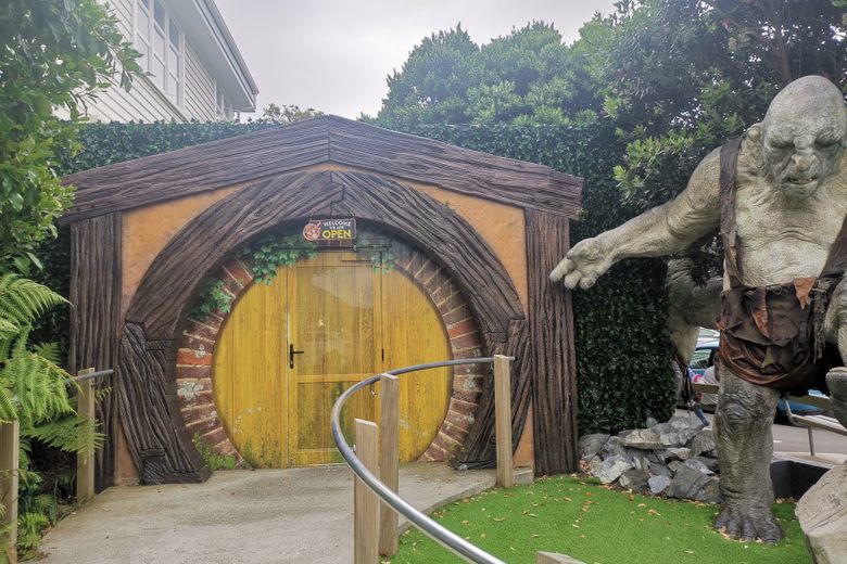 Wētā Cave
