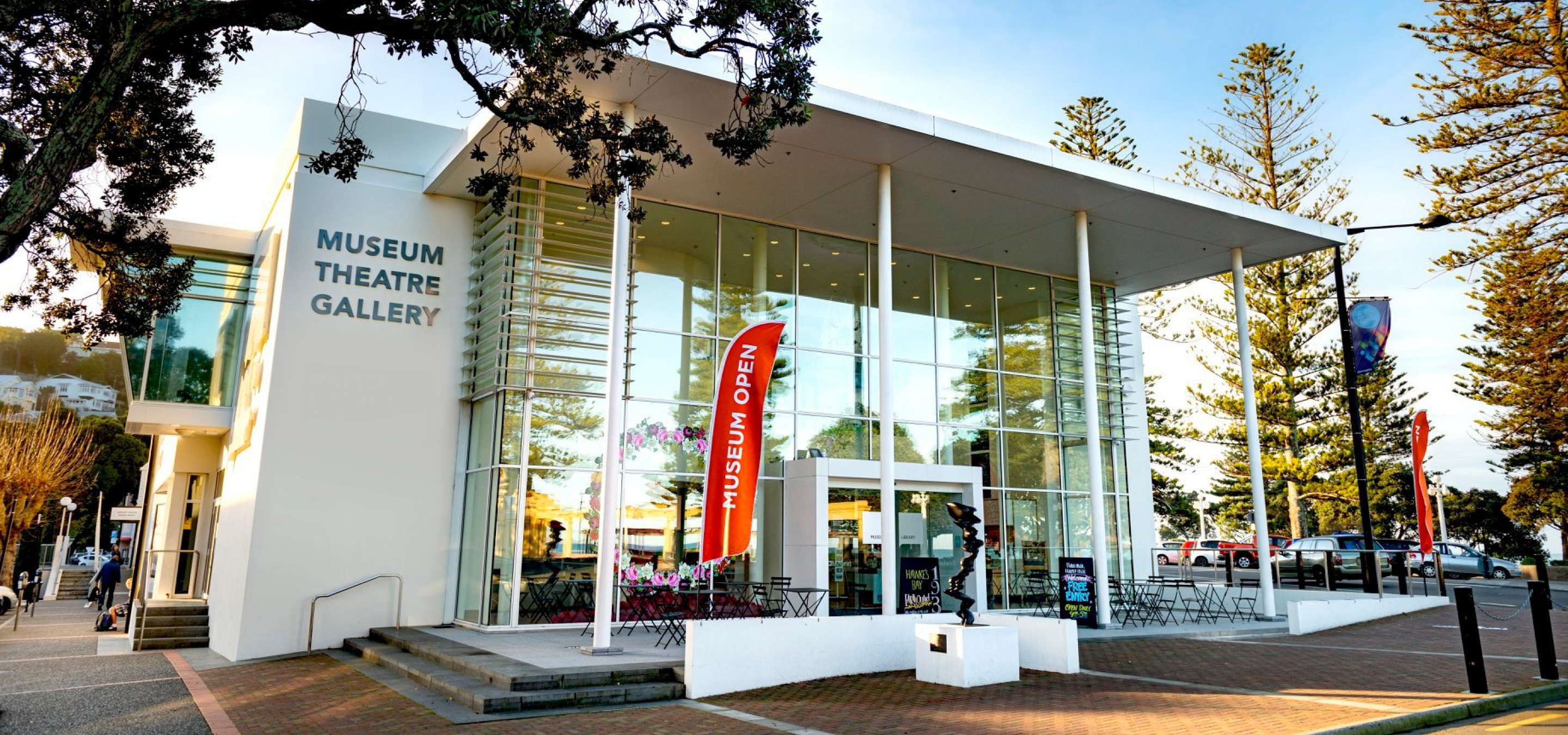 MTG - Museum Theatre Gallery - Hawke's Bay