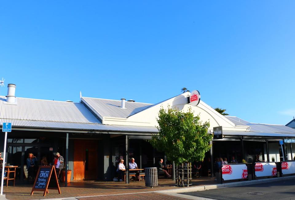 Diva Bar & Eatery