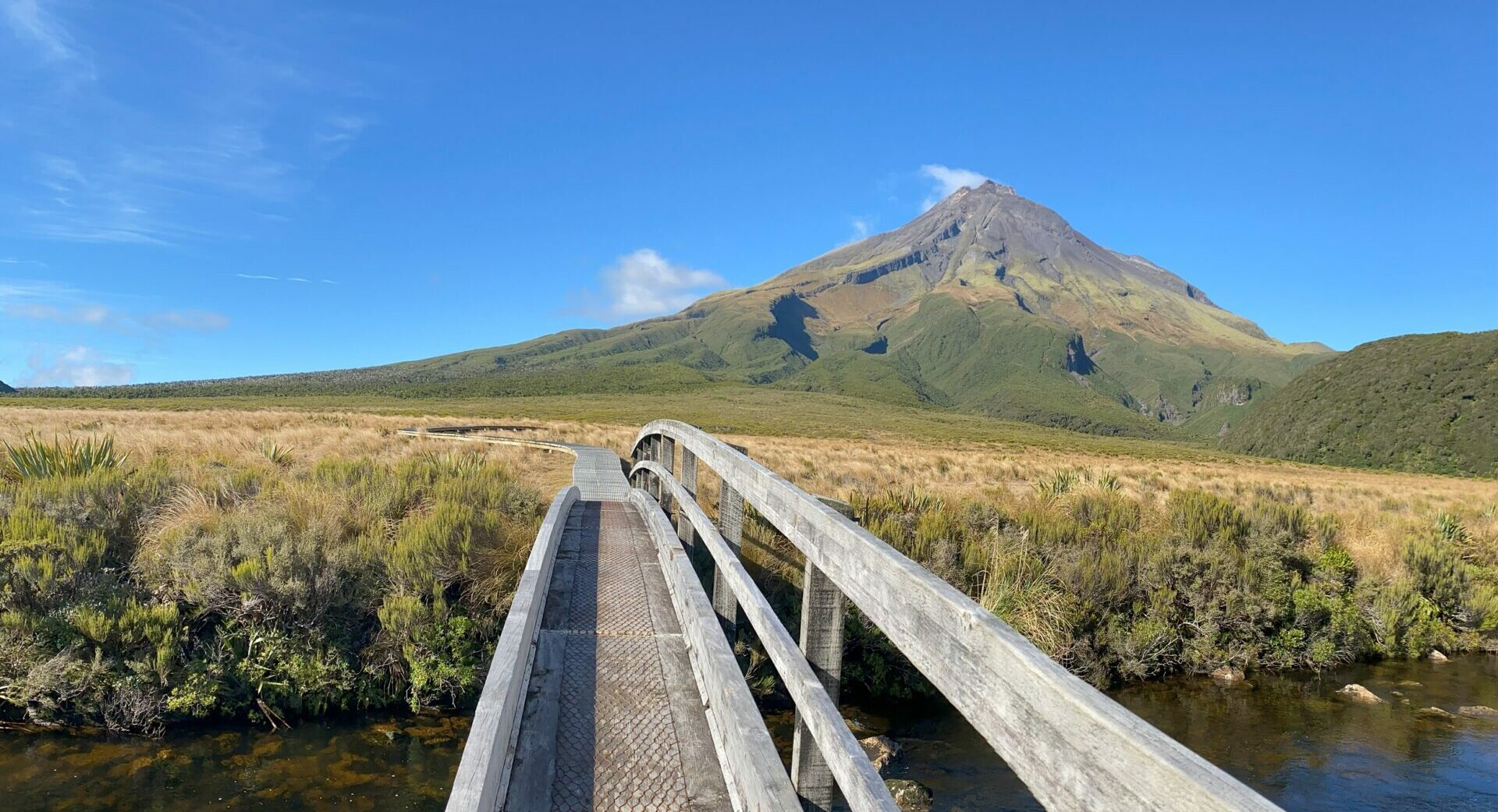 Pouākai Crossing