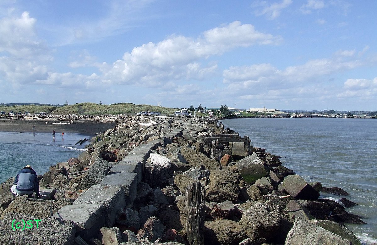 Castlecliff beach