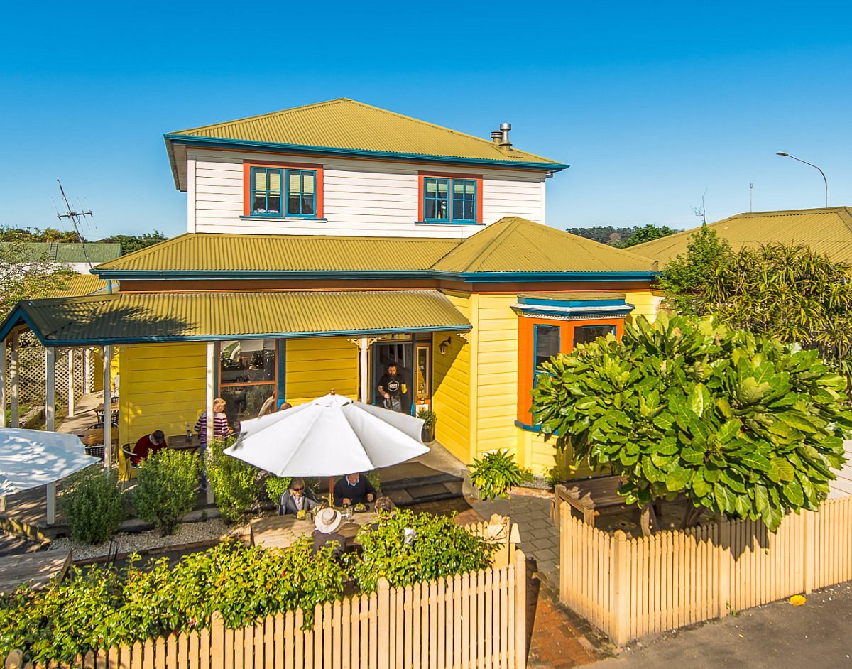 Yellow House cafe